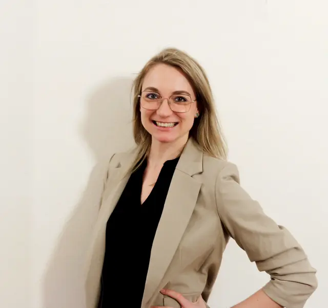 Seit knapp vier Jahren ist Daniela Lacher bei der Stadtgemeinde Hallein tätig.  | Foto: Daniela Lacher