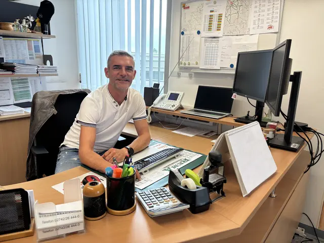 Christoph Vogetseder ist seit 2024 Leiter der Straßenmeisterei Ried. | Foto: MeinBezirk