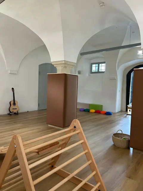 Eine Foto-Impression aus den zwei neuen alterserweiterten Gruppen im Schloss Kuenburg, Stand 8. September 2025. | Foto: Marktgemeinde Tamsweg