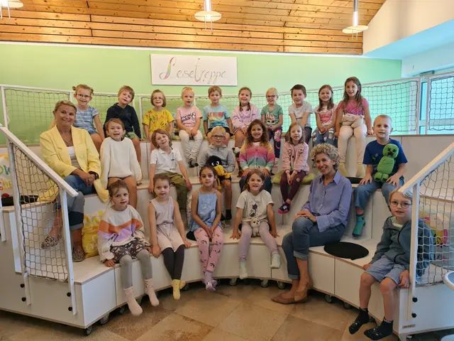 2025 Volksschule St. Andrä-Wördern , 1b mit Direktorin Katrin Thein und Klassenlehrerin Karin Ostermann. | Foto: Christian Nowotny