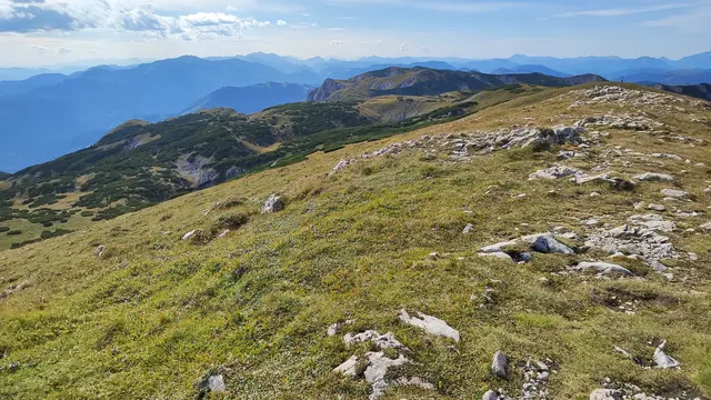 gewaltige Bergwelt soweit das Auge reicht... | Foto: I.Wozonig