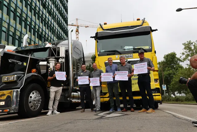 60 Lkw-Fahrer protestierten wegen drohender Erhöhung der Lkw-Maut mit einer Demofahrt von Niederösterreich bis zur Wiener Innenstadt. | Foto: Daniela Fröstl – kessler.at