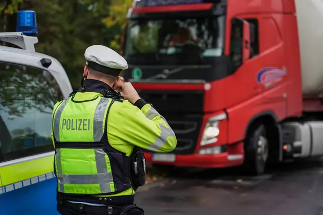 Bei den Kontrollen konnten zahlreiche Verstöße festgestellt werden. (Symbolfoto) | Foto: stock.adobe.com/at/S. Engels 
