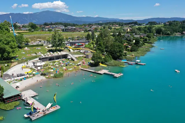 Der "panorama beach" in Drobollach ist der größte freie Seezugang der gesamten Region. Im Juni und August wurde er regelrecht gestürmt. | Foto: Stadt Villach/Stefan Prohinig