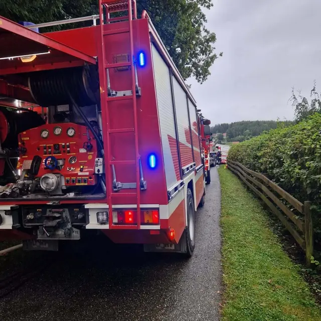 Sechs Feuerwehren waren mit zahlreichen Fahrzeugen vor Ort. | Foto: FF Köflach