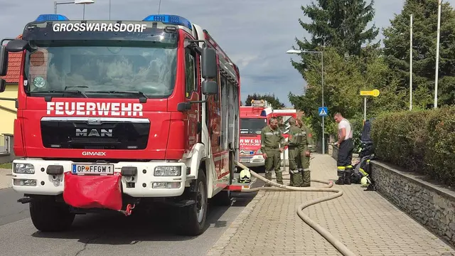Evakuierung der Volksschule und Mittelschule Großwarasdorf im Rahmen der groß angelegten Brandschutzübung. | Foto: Michael Babits