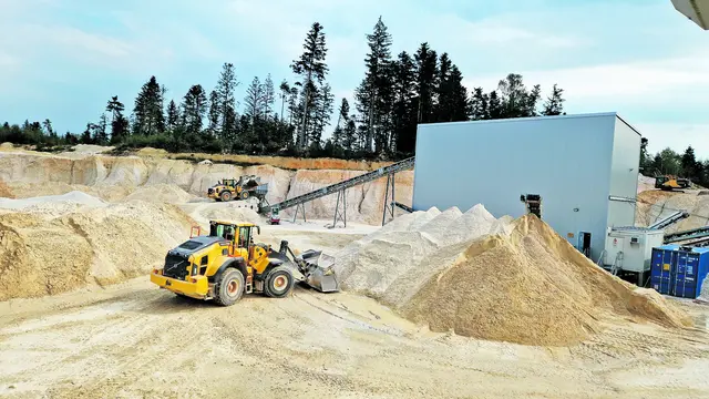 Die EWS Quarzsand GmbH in Freinberg lädt Kunden, Partner und Nachbarn zur Firmenbesichtigung.  | Foto: Foto: EWS Quarzsand GmbH 