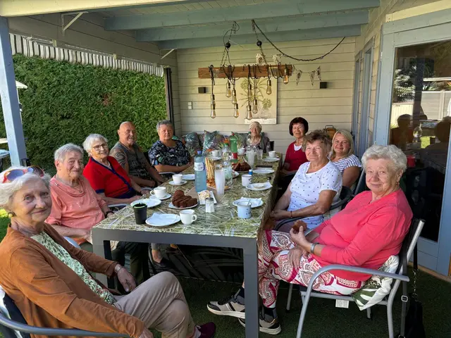 Nachbarschaftshilfe Plus geht kommendes Jahr weiter – ohne Landesförderung und mit weniger Gemeinden.  | Foto: Nachbarschaftshilfe Plus