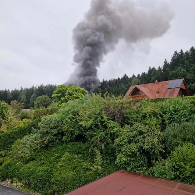 Schon weitem war die Rauchsäule in Rosental zu sehen. | Foto: FF Köflach