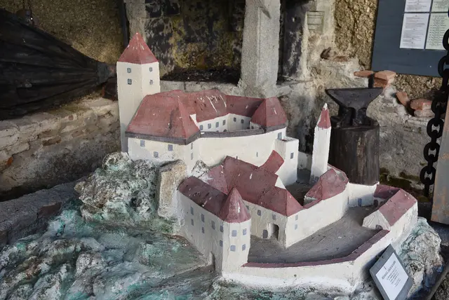 Ruine Klingenberg. Modell von Michael Haider. 
