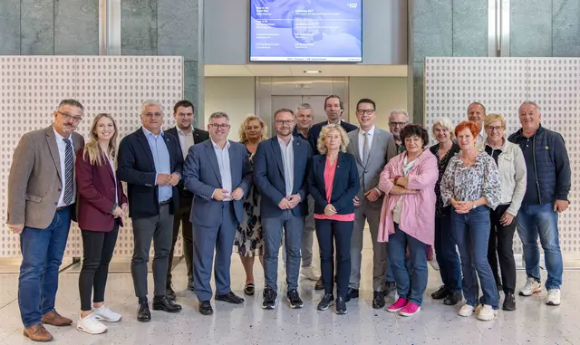 Die Kommunalvertreter agierten als Sprachrohr für die Sorgen der Mistelbacher.  | Foto: VP NÖ