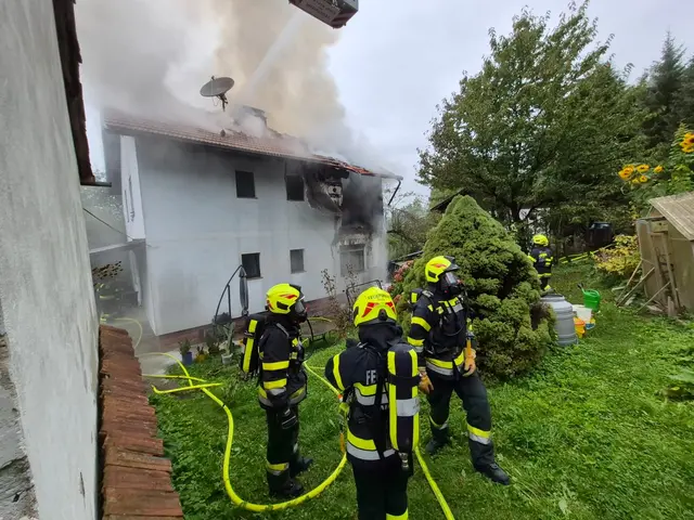 Ein teil des Hauses war völlig zerstört, es ist derzeit unbewohnbar. | Foto: BFV Voitsberg