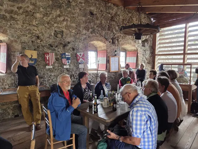 "Auferstehungsfest" der Ruine Klingenberg, September 2025.  | Foto: Haider