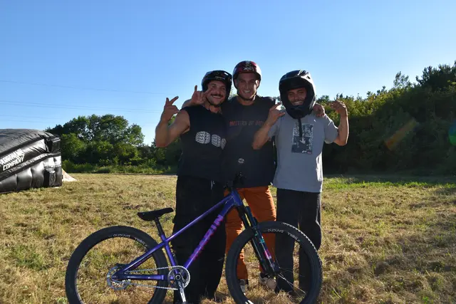 Ruso Brothers: Daniel und David Ruso mit Philipp Schuster (mitte) | Foto: Mirjam Preineder