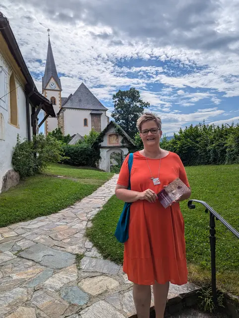 Austria-Guide Astrid Legner lädt zu romantischen Führungen ein. | Foto: Tourismusbüro Maria Wörth
