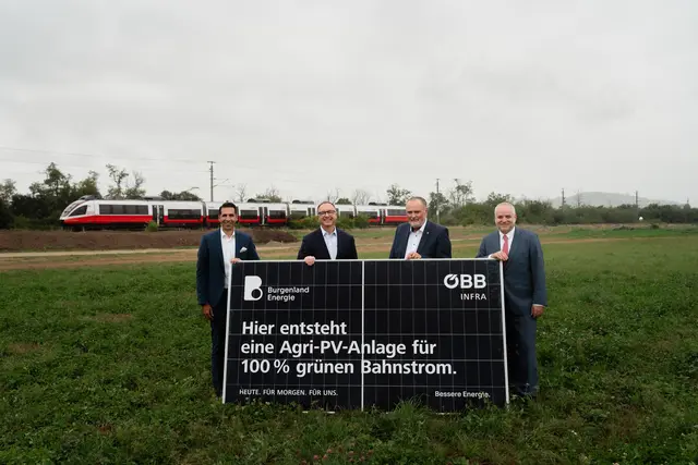 Stephan Sharma, CEO der Burgenland Energie, ÖBB-Infrastruktur AG Vorstand Johann Pluy, Landeshauptmann Hans Peter Doskozil, Matthias Grün, Leitung von Pannatura beim Spatenstich in Donnerskirchen. | Foto: ÖBB, David Payr 