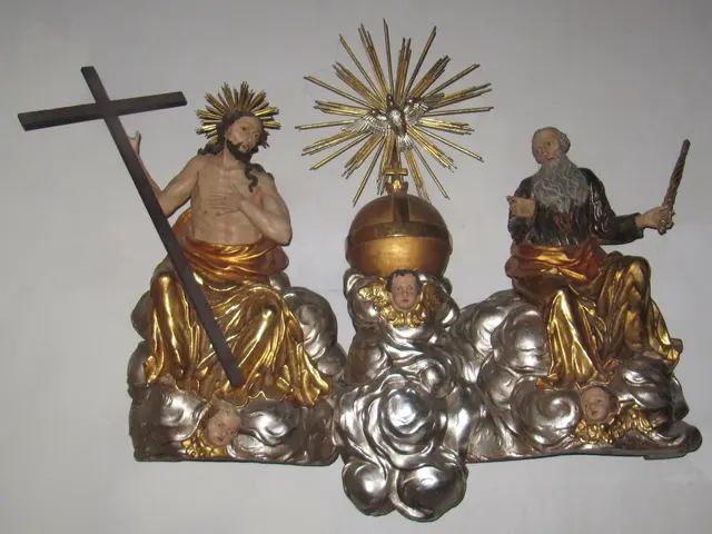 Am Mittwoch den 10.September 2025 war es Anif wiederum Zeit zum Senioren-Tag.
Dieses Jahr war Hallstatt für 215 Senioren*Innen das auserwählte Ziel.
Hallstatt -- kath.Kirche !