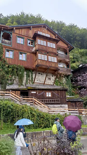 Am Mittwoch den 10.September 2025 war es Anif wiederum Zeit zum Senioren-Tag.
Dieses Jahr war Hallstatt für 215 Senioren*Innen das auserwählte Ziel.
Hallstatt !