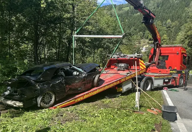 Hier wird das Fahrzeug geborgen. | Foto: Feuerwehr Frantschach - St. Gertraud
