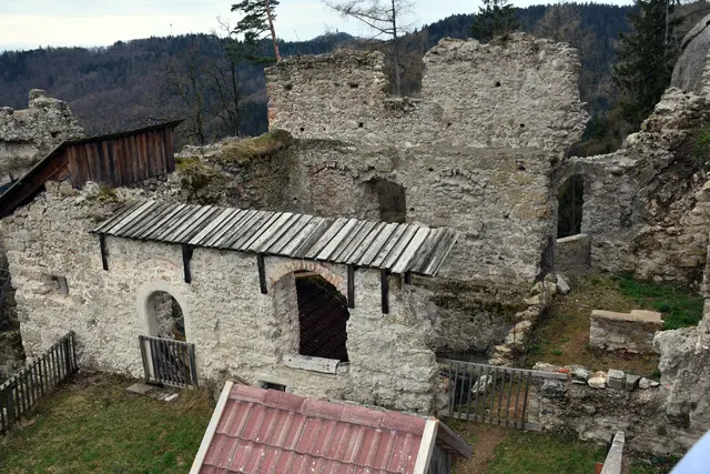  Ruine Klingenberg.  | Foto: Zinterhof