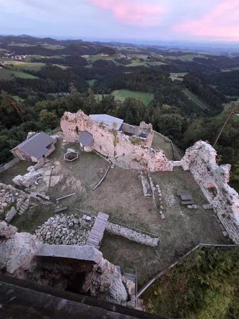 Ruine Klingenbeg  | Foto: Haider