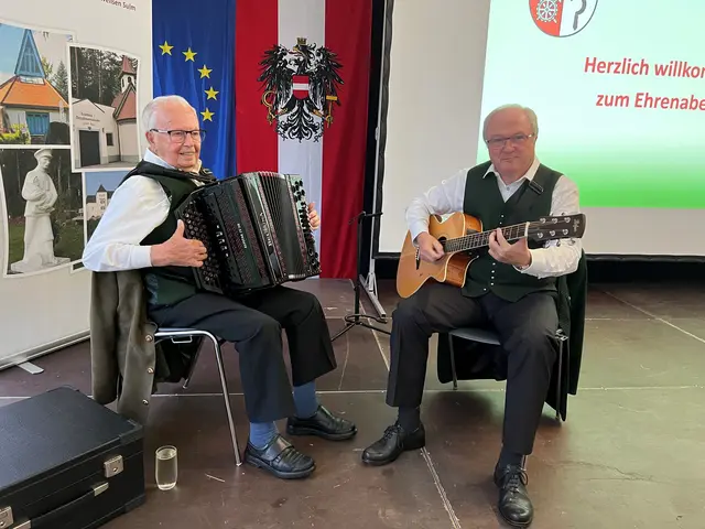 Egon Taucher und Manfred Fürpaß sorgen für die musikalische Umrahmung | Foto: MG Wies