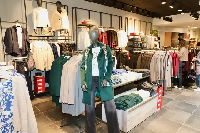 Das Angebot reicht von Casual-Wear bis zu eleganter Mode für die ganz besonderen Anlässe. | Foto: Alfred Mayer