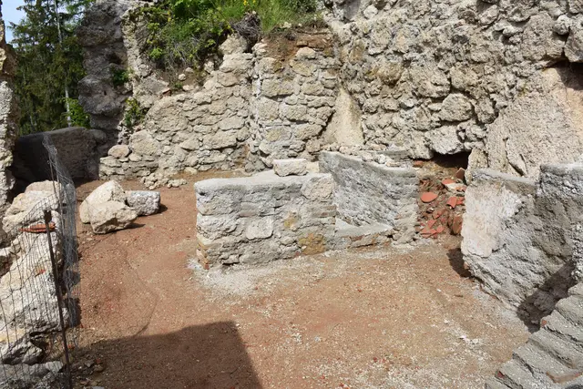 Ruine Klingenberg Bauarbeiten.  | Foto: Zinterhof
