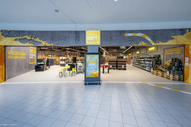 BILLA eröffnete seinen ersten Getränkemarkt in Krems.  | Foto: BILLA AG / Robert Harson