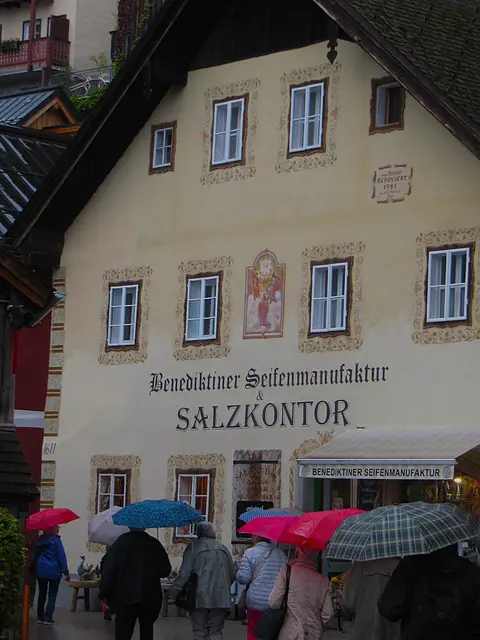 Am Mittwoch den 10.September 2025 war es Anif wiederum Zeit zum Senioren-Tag.
Dieses Jahr war Hallstatt für 215 Senioren*Innen das auserwählte Ziel.
Hallstatt  !