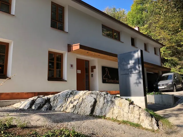 Die Tür des Romediwirts bleibt aufgrund eines Wasserschadens geschlossen. Die Gemeinde als auch der Pächter hoffen, dass Ende November wieder Normalbetrieb herrscht.