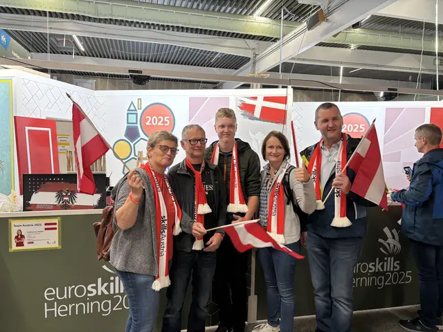 Die Fans unterstützen die Teilnehmerinnen und Teilnehmer am letzten Wettkampftag. | Foto: MeinBezirk/ Julia Gerold