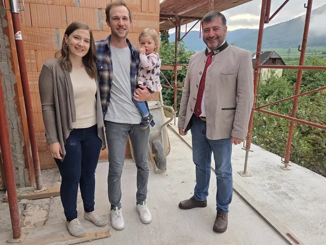 LAbg Josef Edlinger Bianca und Florian Murth mit Miriam | Foto: VP