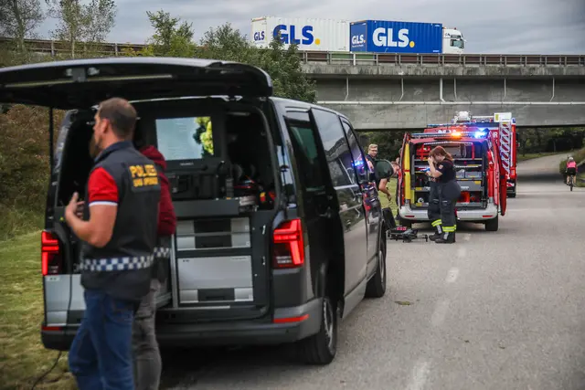 Suchaktion an und in der Traun bei Marchtrenk: Feuerwehren und Polizei versuchten eine vermisste Frau mit Spürhund, Booten, Tauchern und Drohnen zu finden. | Foto: laumat.at