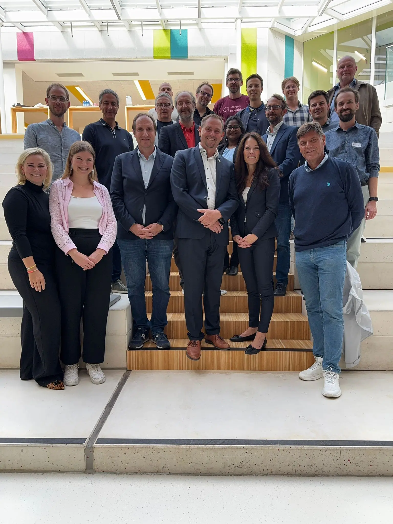 Erfolgreiche Permiere: UNTERNEHMA WOS. - neues Veranstaltungsformat in Kärnten - Spittal