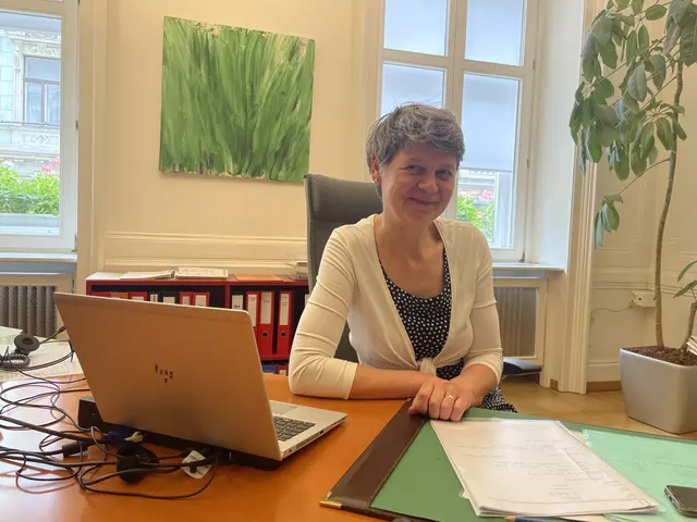 Silvia Nossek (Grüne) ist seit 2015 Bezirkschefin im 18. Bezirk und hätte sich höhere Parkgebühren gewünscht. | Foto: Johannes Reiterits