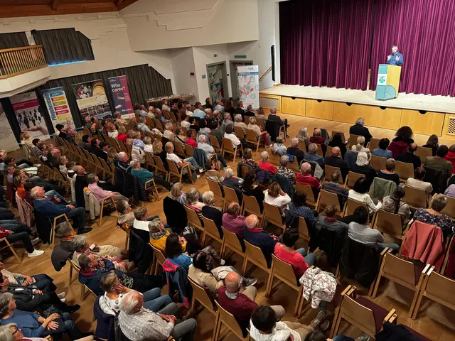 Mit großem Interesse verfolgte das Publikum den Vortag von David Sprenger. | Foto: LIV