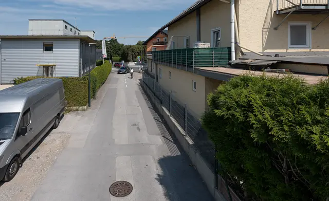 Die Fahrradstraße Scherenbrandtnerhofstraße ist in die Jahre gekommen und wird deswegen ab Mitte September für gut zwei Monate saniert. | Foto: Stadt Salzburg/Alexander Killer