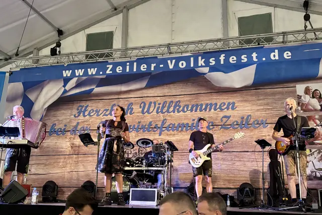 Die Jay Houser Band sorgte am Abend für beste Unterhaltung. | Foto: Ebner