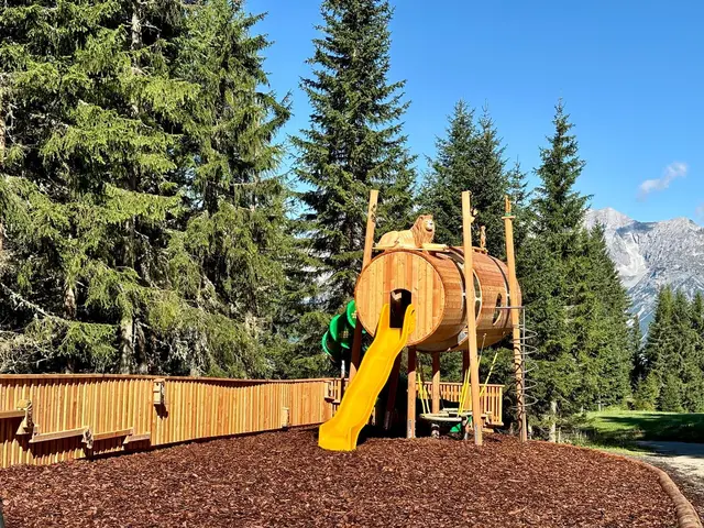 Abwechslungsreiche Stationen: Der neue Rundweg „Hopsis Reise um die Welt“ lädt Kinder zum Entdecken, Spielen und Staunen ein. | Foto: Madeleine Sohneg