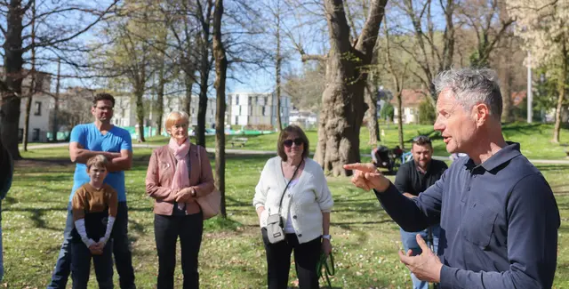 Anrainer-Dialog im Frühjahr 2025 zur Umgestaltung des Gnigler Parks.  | Foto: Stadt Salzburg/Wildbild