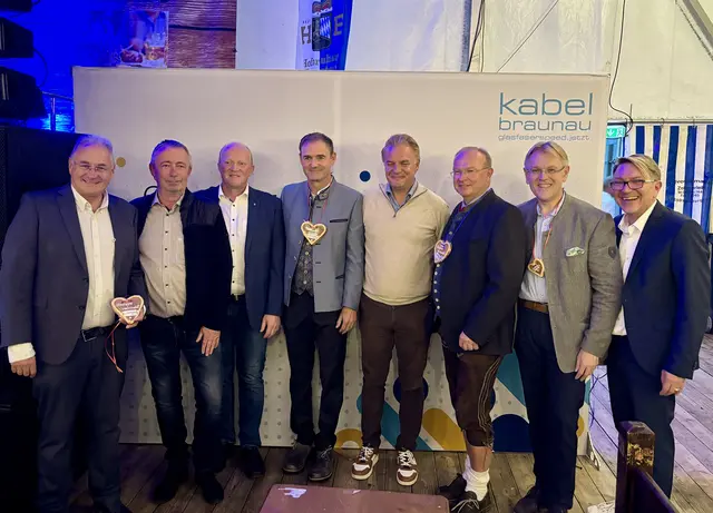 Klemens Steidl, Herwig Untner, Christoph Weitgasser, Mario Treiblmair, Johan Andsjö, Johannes Waidbacher, Josef Knauseder und Herbert Suttner. | Foto: Ebner