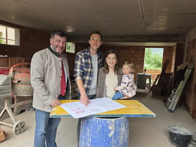 LAbg Josef Edlinger, Bianca und Florian Murth mit Miriam | Foto: VP