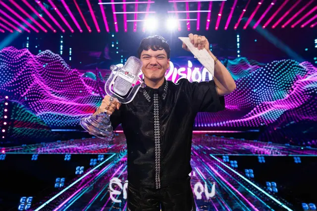 Kurz nach dem Sieg im Mai dieses Jahres hat Gewinner JJ gesagt, dass es „sehr enttäuschend“ sei, dass Israel noch am Wettbewerb teilnimmt. Wenig später entschuldigte er sich. | Foto: Corinne Cumming/EBU