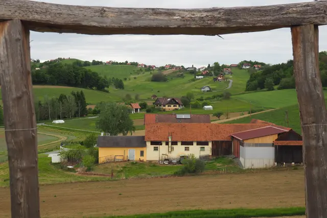 In den Bezirken Leibnitz und Deutschlandsberg gibt es seit Jahren immer weniger Bauernhöfe. | Foto: Maritschnegg