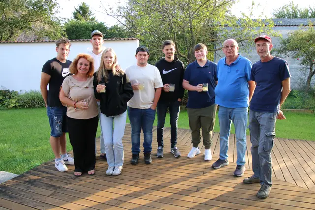 v. l. Pascal, Dominik, Monika, Johanna, Daniel,  Christoph, Felix, Max und Herwig 