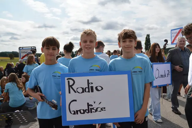 Die Schüler der zweisprachigen Mittelschule Großwarasdorf unterstrichen mit ihren Beiträgen die Bedeutung des Kroatischen für kommende Generationen.