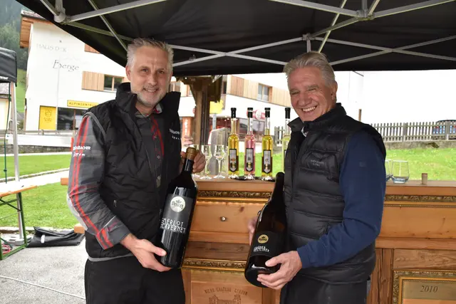 Die perfekte Kombi: Metzgermeister Helmut Krösbacher und Rudi Plangger von den gleichnamigen Delikatessen-Läden. | Foto: Kainz