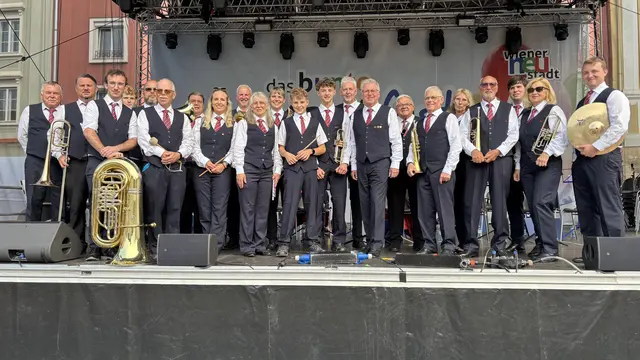 Die Musiker von Flugrad kurz vor ihrem Auftritt am Hauptplatz. | Foto: Zezula