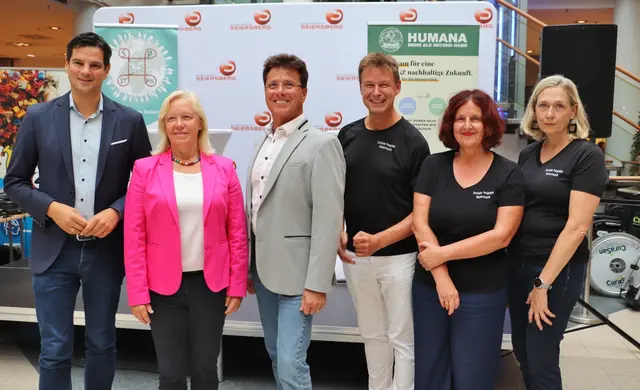 LR Hannes Amesbauer, NAbg. Verena Nussbaum und Bgm. Werner Baumann mit dem Team Soziale Projekte Steiermark Herbert und Doris Reiter sowie Sigrid Wirwoll. | Foto: Edith Ertl